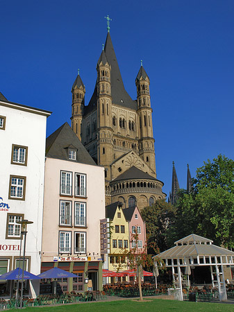 Foto Groß St Martin hinter Fischmarkt - Köln