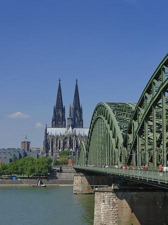 Foto Hohenzollernbrücke am Kölner Dom