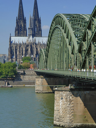 Fotos Hohenzollernbrücke am Kölner Dom