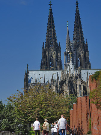 Steinmauer zum Kölner Dom Fotos