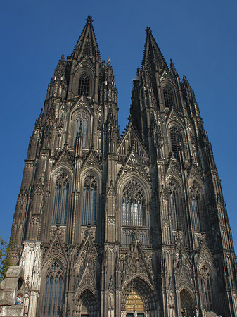 Fotos Touristen tummeln sich vor Kölner Dom