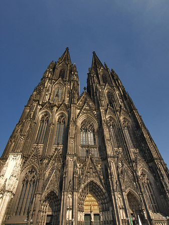 Foto Westfassade des Kölner Doms - Köln