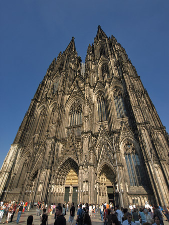 Westfassade des Kölner Doms Foto 