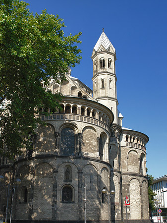 Fotos Seitentürme und Westturm der St Aposteln