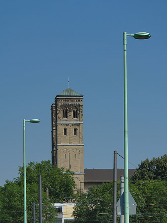 Foto Turm der St Heribert - Köln