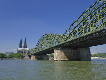 Foto Hohenzollernbrücke am Kölner Dom - Köln