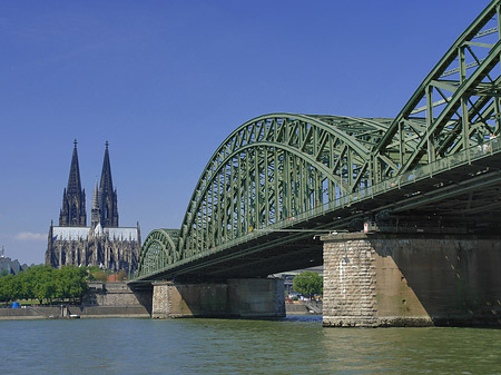 Fotos Hohenzollernbrücke am Kölner Dom