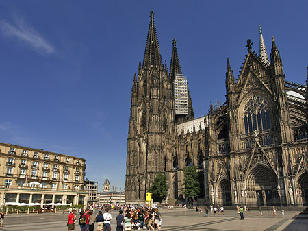 Foto Kölner Dom mit Domhotel - Köln