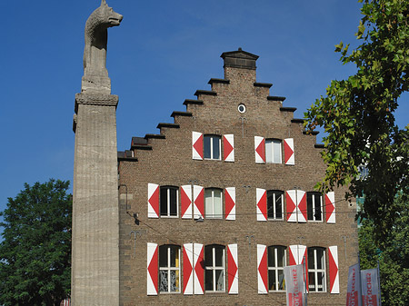 Fotos Wolfsstatue und Stadtmuseum | Köln