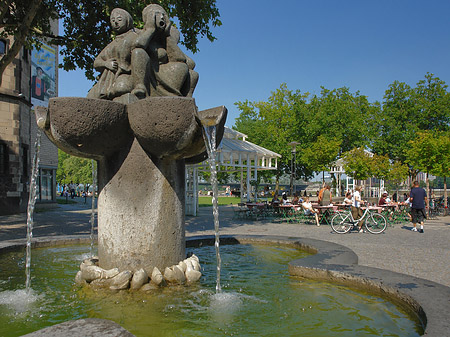 Pütz im Rheingarten Fotos